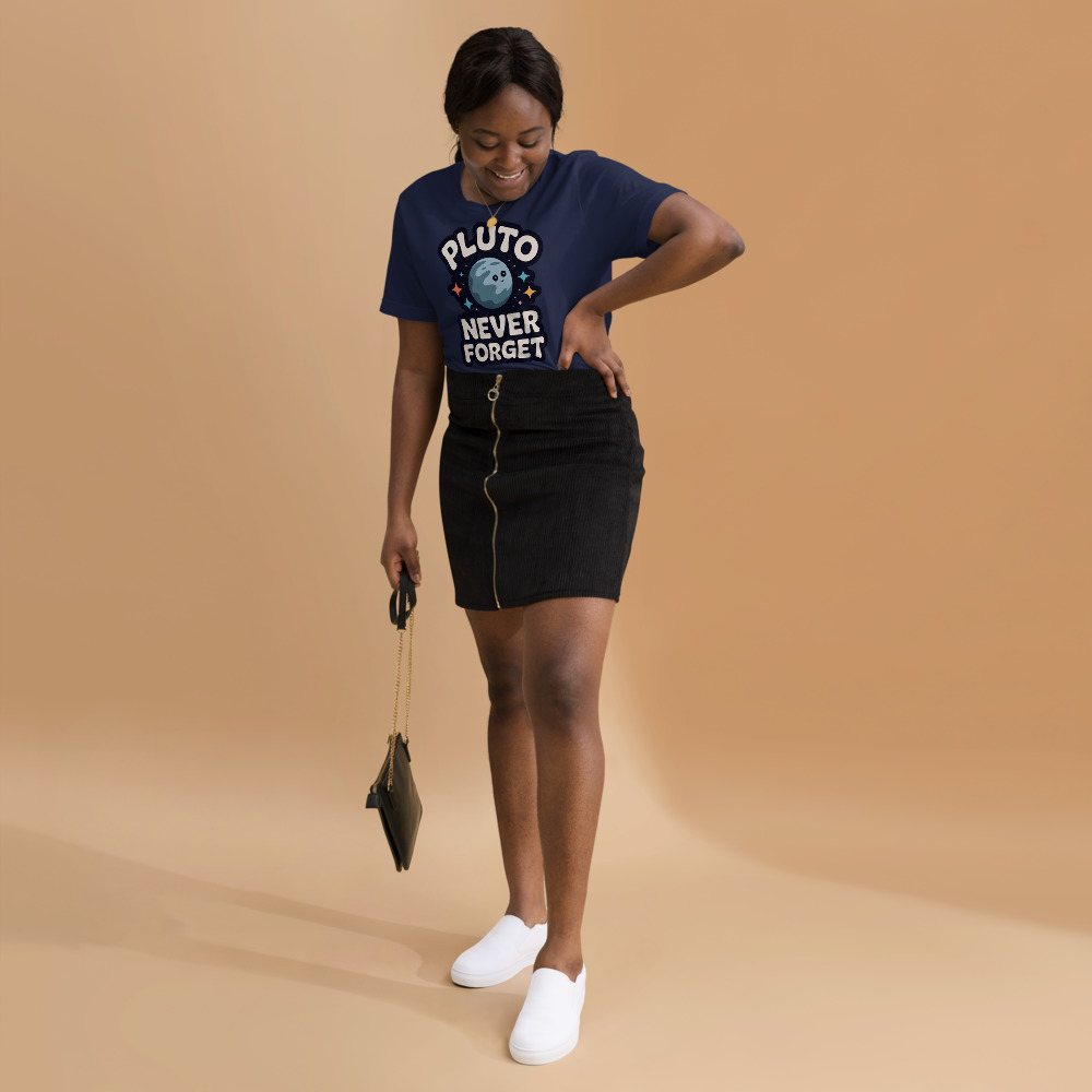 Planetinio Pluto Never Forget Tee Front